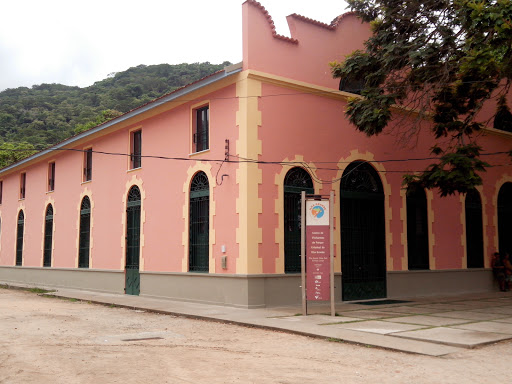 Centro De Visitantes De Ilha Grande
