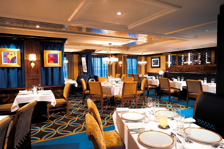 When you have a penchant for French cuisine, head to Norwegian Epic's Le Bistro. 