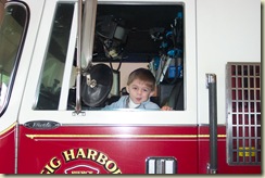 Firestation Fieldtrip Matt Spring 2007 (14)