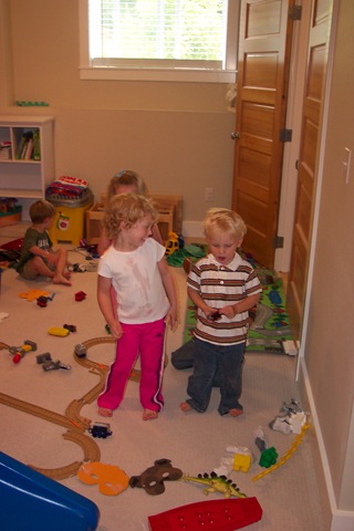 [Brady's 2nd Birthday (7)[2].jpg]