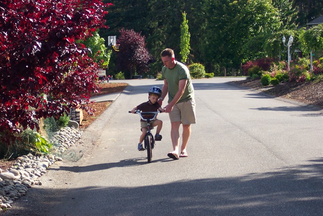 [Matt's First Bike Ride 6-07 (3)[2].jpg]