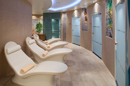 Feel restored after escaping to the soothing Thermal Suite aboard Allure of the Seas. Part of the Vitality at Sea spa, it's a relaxation room that offers heated loungers as well as saunas and and steam rooms. 