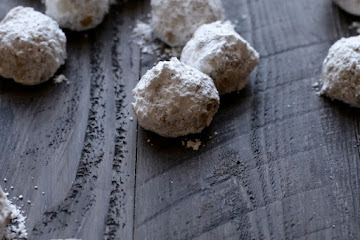 Butter Walnut Cookies