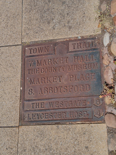 Warwick Town Trail Marker