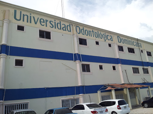 Universidad Odontologica Dominicana 