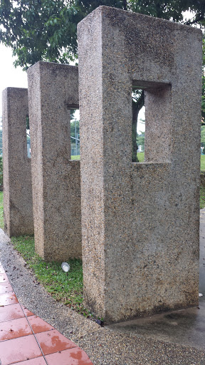 3 Stones to Yishun Community Park Right