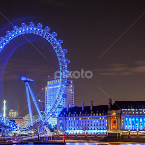 London Eye Blues by Andro Andrejevic - City,  Street & Park Night
