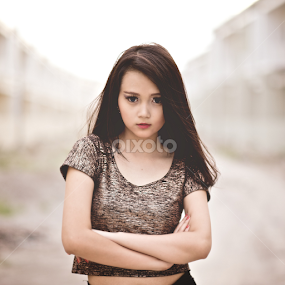 Center by Willy Sasmita - People Portraits of Women