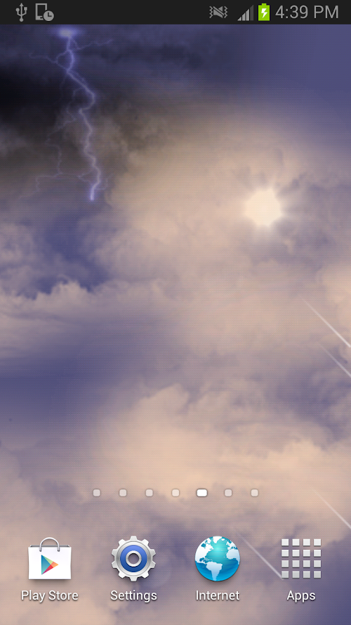 Android application Thunder clouds Live Wallpaper screenshort