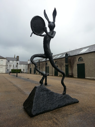 Drummer Hare Sculpture - Barry Flanagan