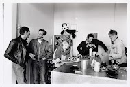 Jongeren in coffeeshop