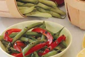 Green Beans with Red Peppers