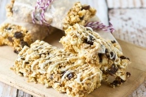 Oatmeal Raisin Popcorn Bars