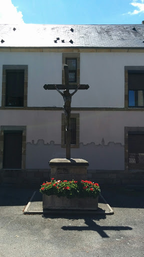 Croix de l'église d'Ars-les-Favets