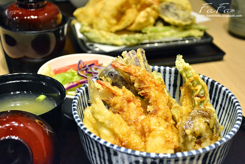 叁元天Sangenten天丼専門店。天母酥脆海鮮、雞肉天婦羅