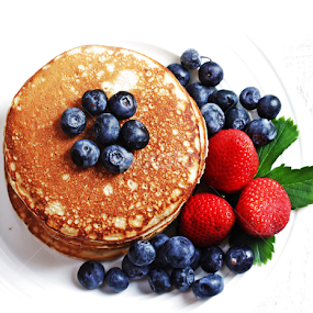 Pancakes stack by Vrinda Mahesh - Food & Drink Plated Food