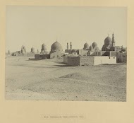 Gezicht op de tombes van de Mammelukken, nabij Caïro