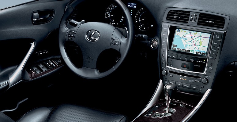 [Lexus-IS-Facelift-2009-32[3].jpg]