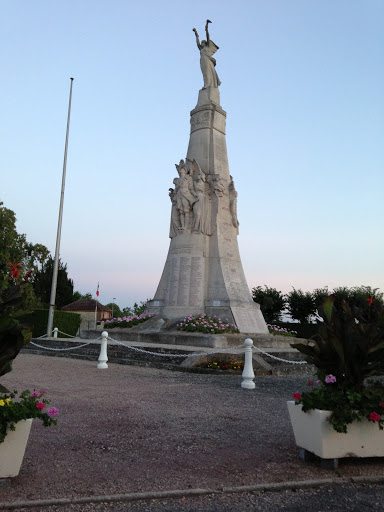 Couchot Monument