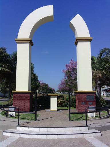 Monumento Combatientes En Las Islas Malvinas