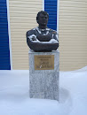 Памятник Олимпийскому Чемпиону Юрию Захаревичу
