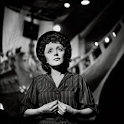 Edith Piaf Wallpapers logo