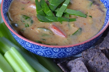 Creamy Queso Dip (with Veggies!)