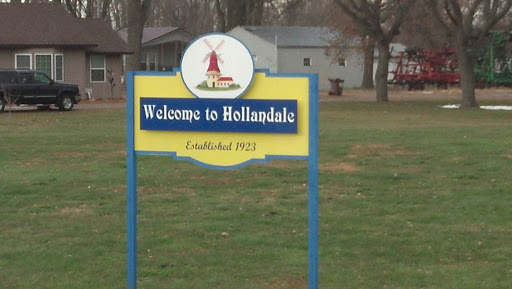 Hollandale Welcomes You