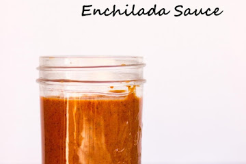 Homemade Roasted Red Pepper Enchilada Sauce {gf+v}