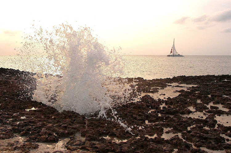 Sailing along the coastline of Aruba.
