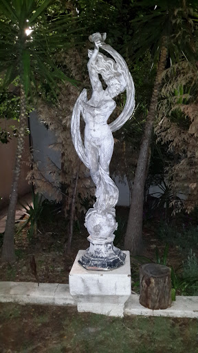 Bellgables Dancing Lady Statue