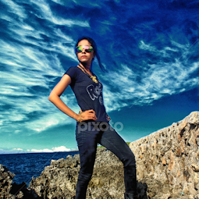 by Uky Al-boneh - People Portraits of Women