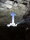 Крест В Пещере