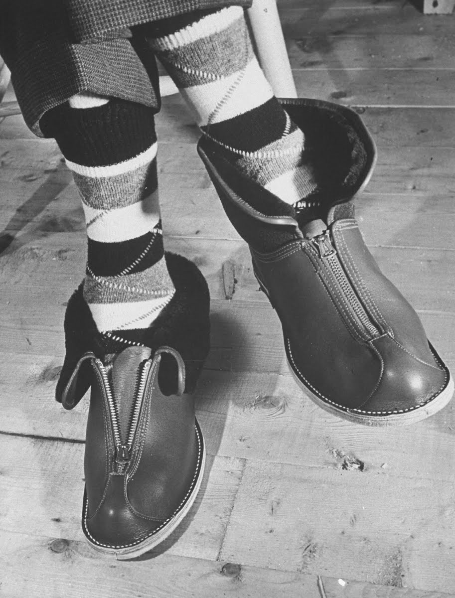 saddle-shoes-porn-bobby-socks-indian-bush-women-fuck-sex-picture