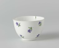 Kop, beschilderd met korenbloemen