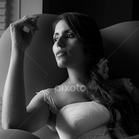 More than a glance by Alejo Cedeno - Wedding Bride