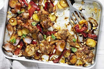 Chicken, red pepper & almond traybake