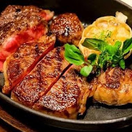 MeatGQ Steak