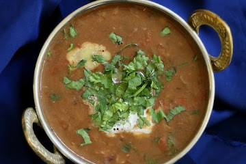 Vegan Dal Makhani - Black lentils and Beans in creamy buttery gravy