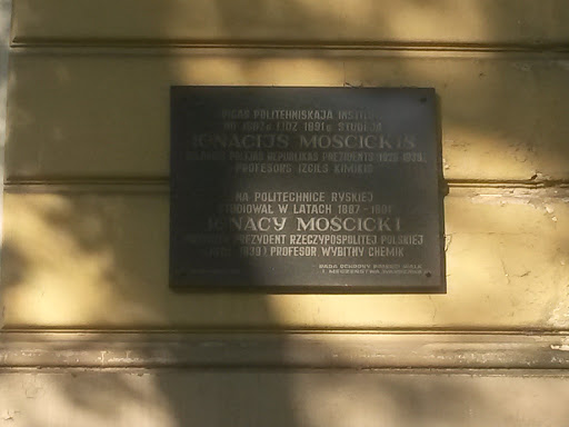 Chemist Moscicki