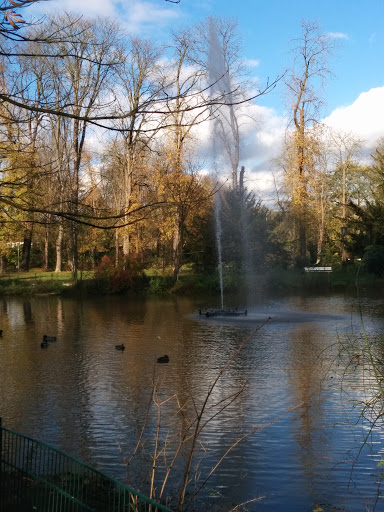 Lenne Park See Brunnen