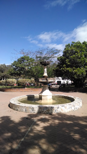 Fuente parque Agrado 