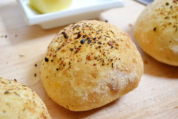 No-Knead Focaccia Rolls