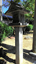 白山神社の灯籠