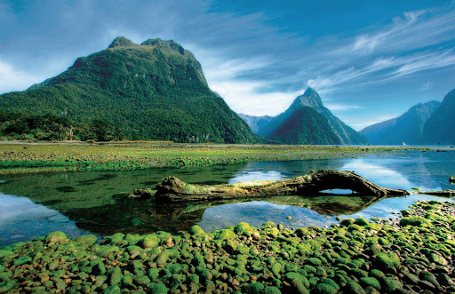 Silver Discoverer takes you to the beautiful Milford Sound, New Zealand.