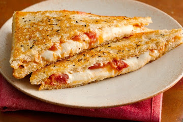 Caprese Grilled Cheese Sandwiches