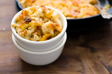 Cauliflower and Gruyere macaroni and cheese
