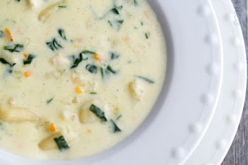Olive Garden Chicken Gnocchi Soup (Copycat)