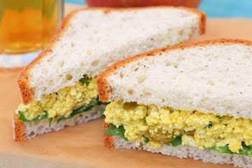 Vegan Lunch Recipe: Curried Tofu Salad