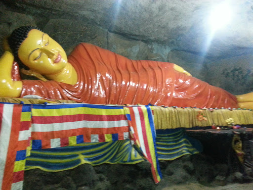 Buddha Statue Makara Thrana